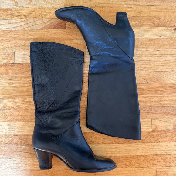 vintage Black Textured Heeled Boots for Women - Picture 10 of 10